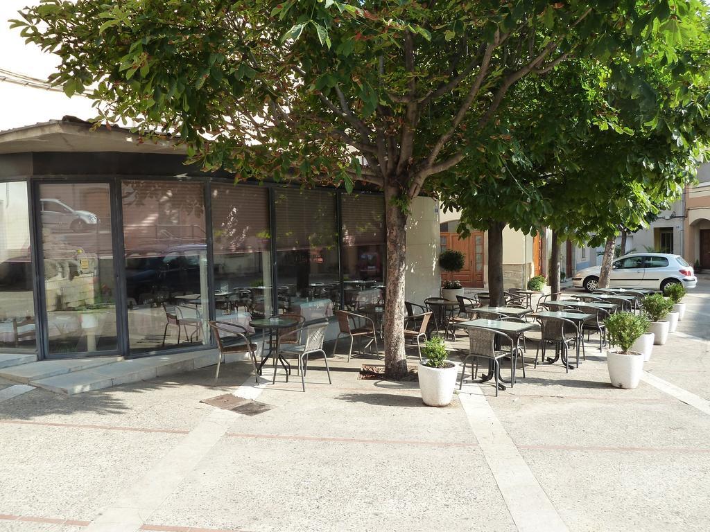Restaurant Fonda Giralt Amer Exterior photo